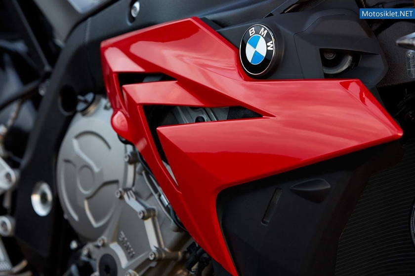 BMWS1000R-2014-057