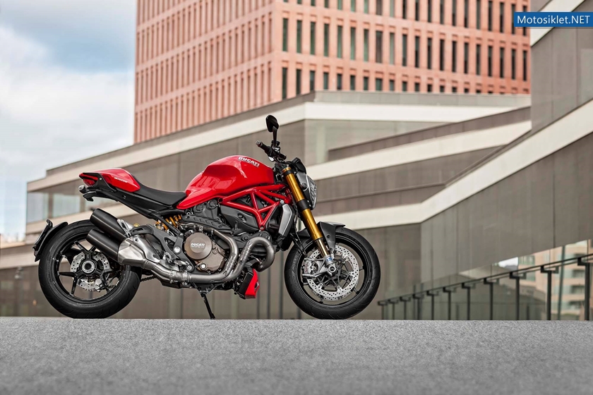 2014-Ducati-Monster-1200-015