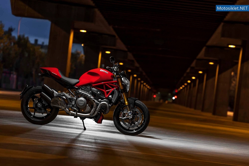 2014-Ducati-Monster-1200-023