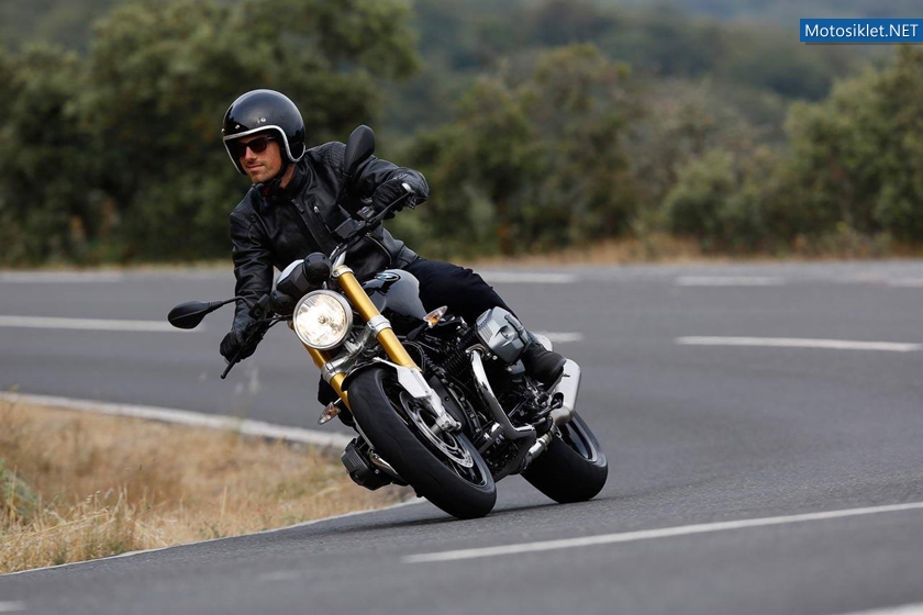 2014-BMW-R-nineT-077