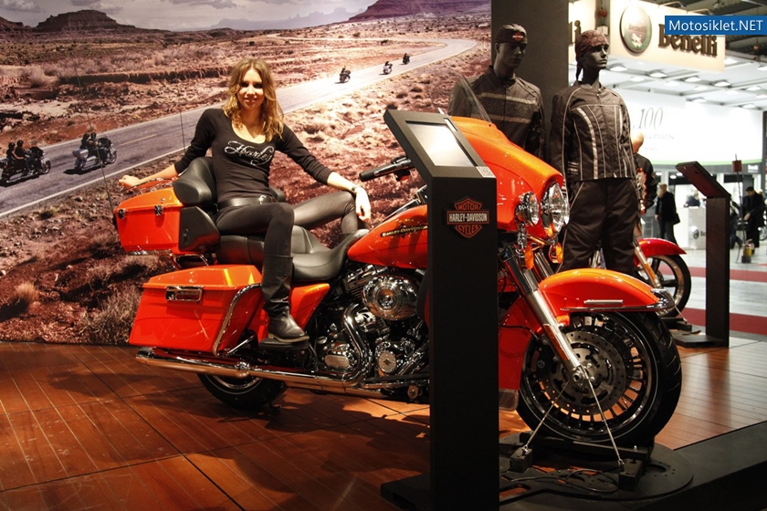 Harley-Davidson-Milano-MotosikletFuari-EICMA2011-003