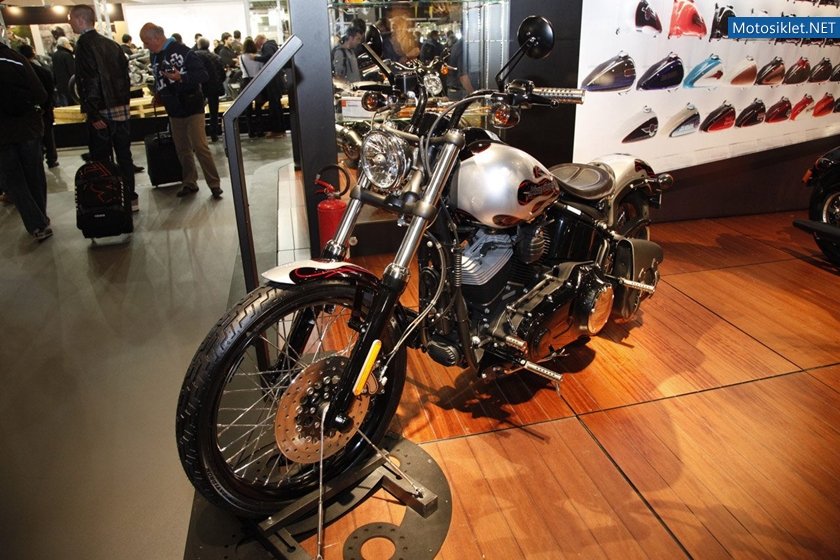 Harley-Davidson-Milano-MotosikletFuari-EICMA2011-025