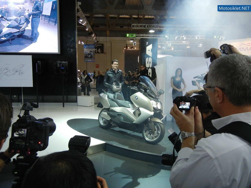 BMW-Milano-Motosiklet-Fuari-EICMA2011-017