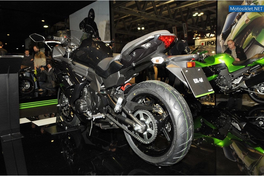 KAWASAKI-Milano-MotosikletFuari-EICMA2011-009