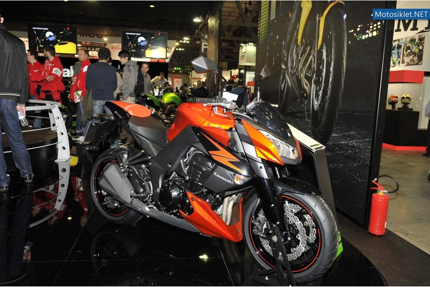 KAWASAKI-Milano-MotosikletFuari-EICMA2011-018