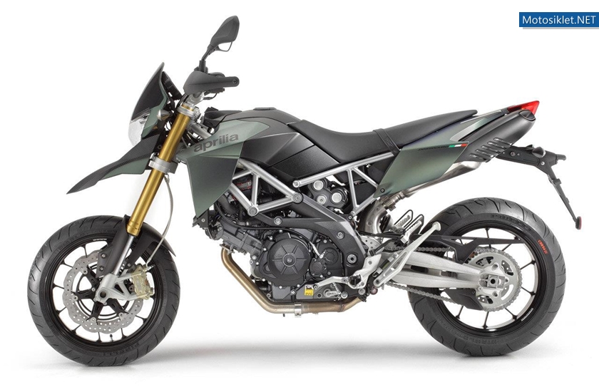 Aprilia-Dorsoduro-750-007