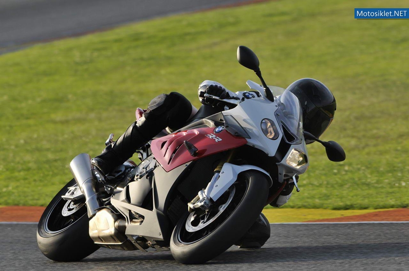 2012-BMW-S-1000RR-018