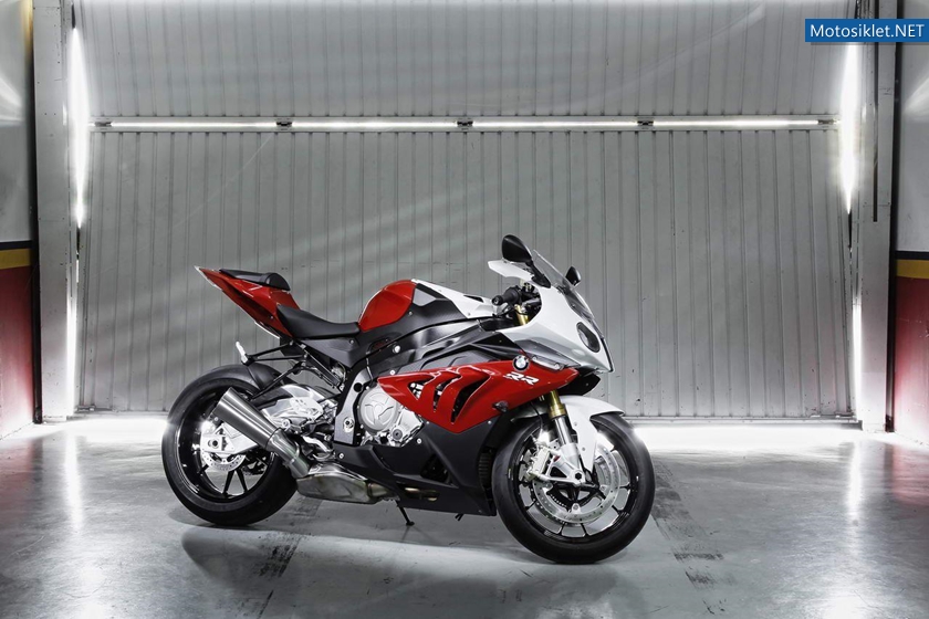 2012-BMW-S-1000RR-029