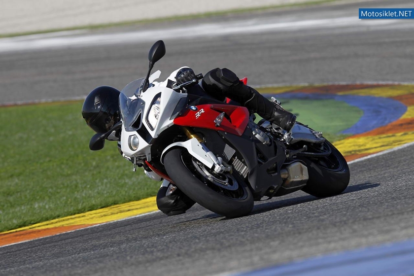 2012-BMW-S-1000RR-035