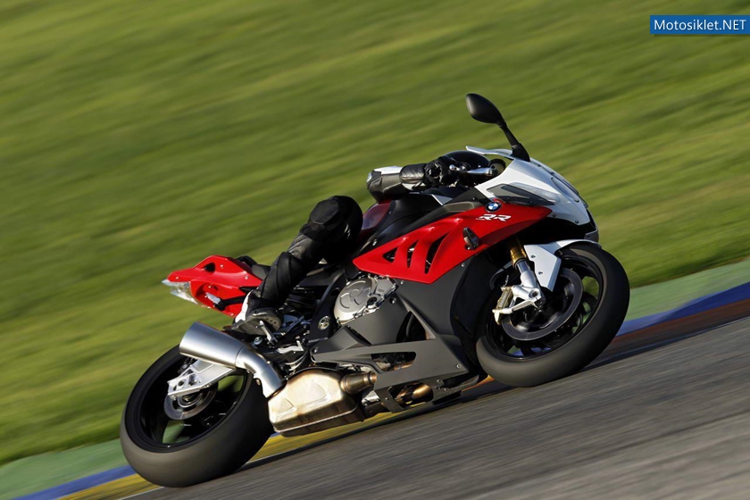 2012-BMW-S-1000RR-038