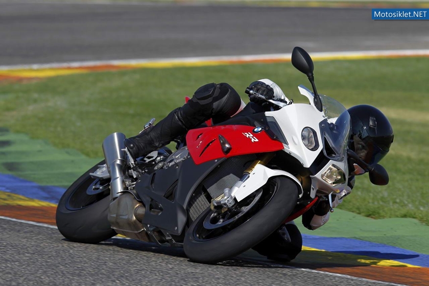 2012-BMW-S-1000RR-057