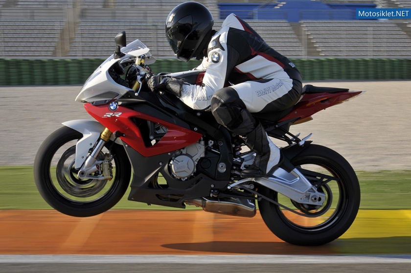 2012-BMW-S-1000RR-063