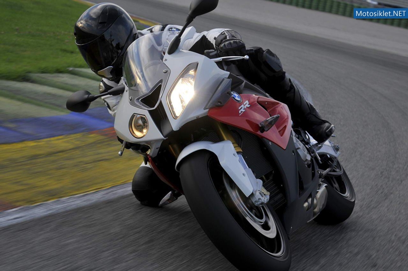 2012-BMW-S-1000RR-066