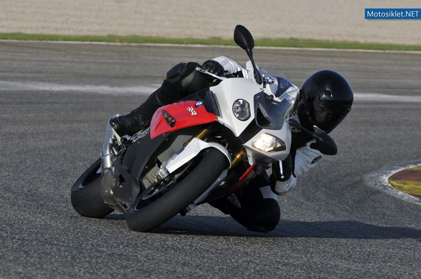 2012-BMW-S-1000RR-077