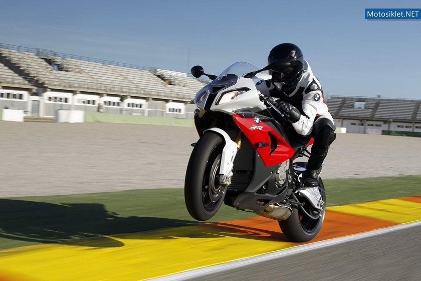 2012-BMW-S-1000RR-082