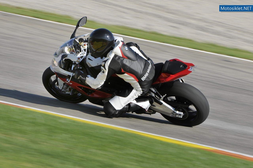 2012-BMW-S-1000RR-107