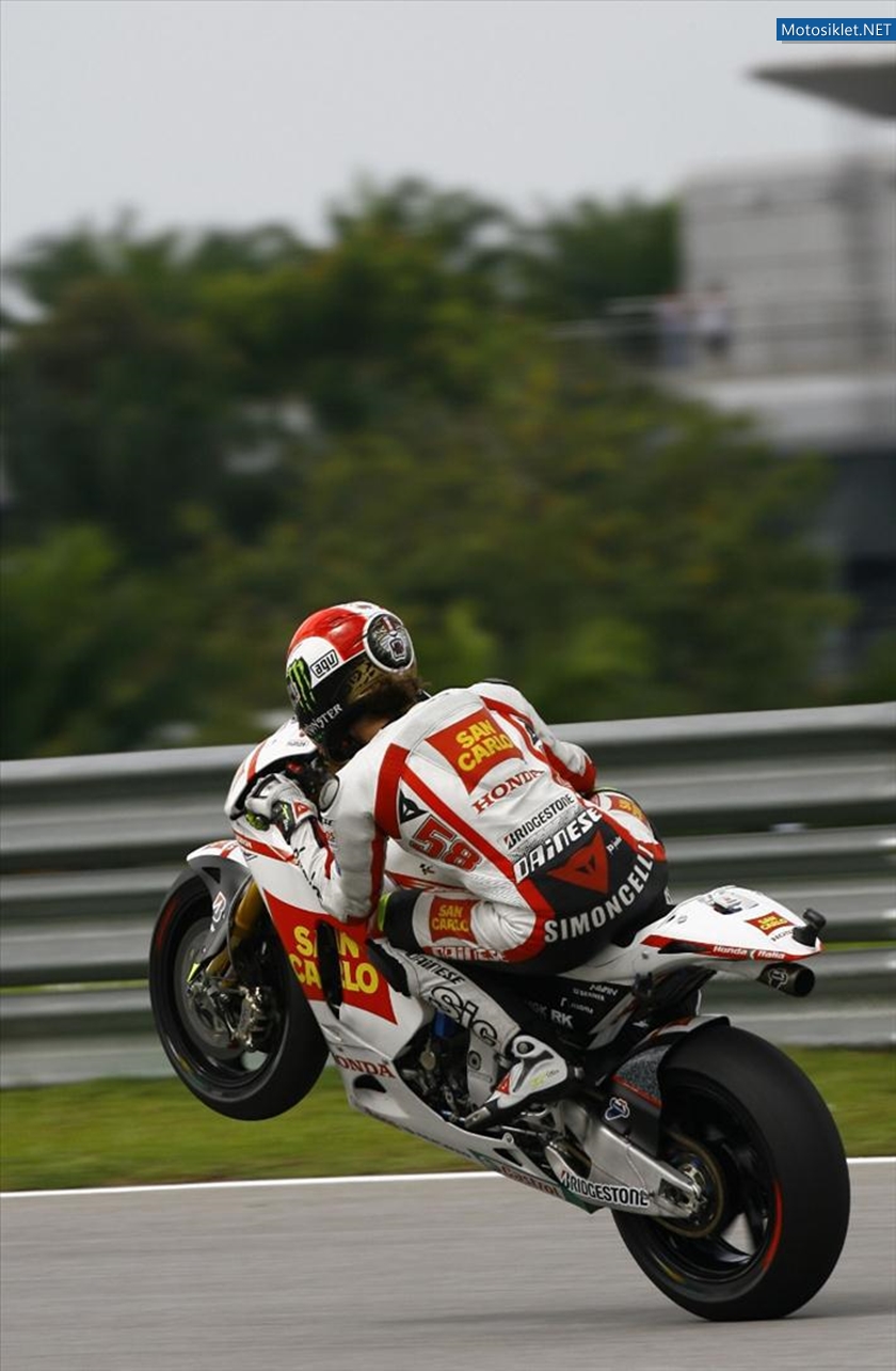 Marco-Simoncelli-20-Ocak1987-23-Ekim2011-043