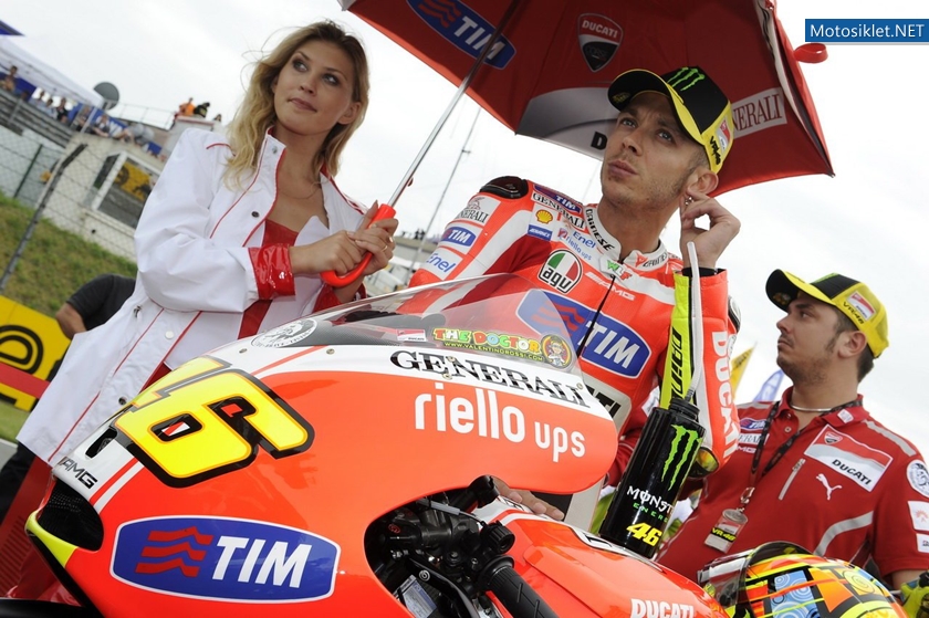 Ducati-2011-MotoGP-0011