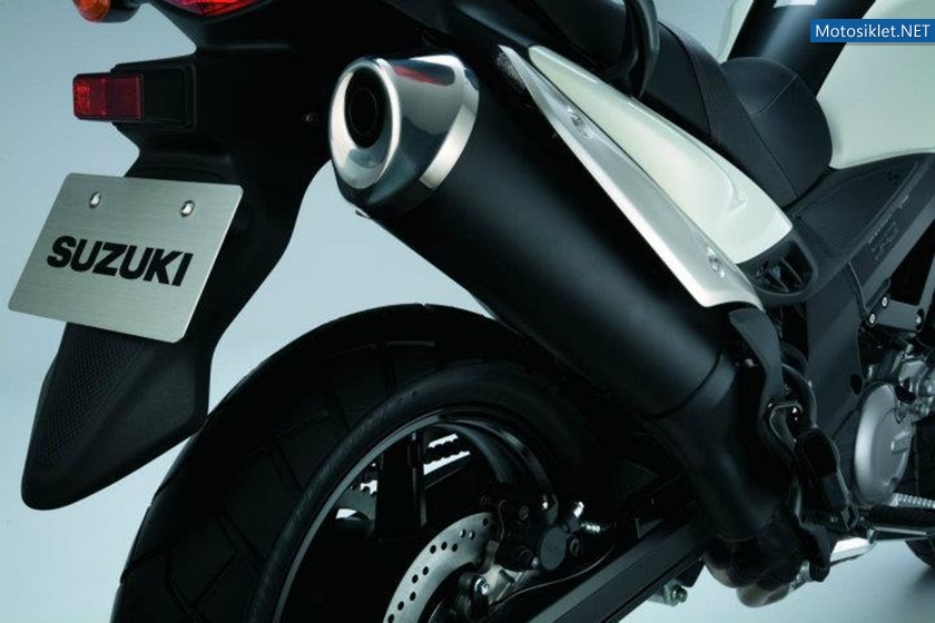 2012-Suzuki-V-Strom-650-ABS-032