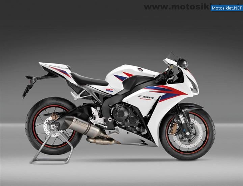 2012-Honda-CBR-1000RR-Fireblade-019