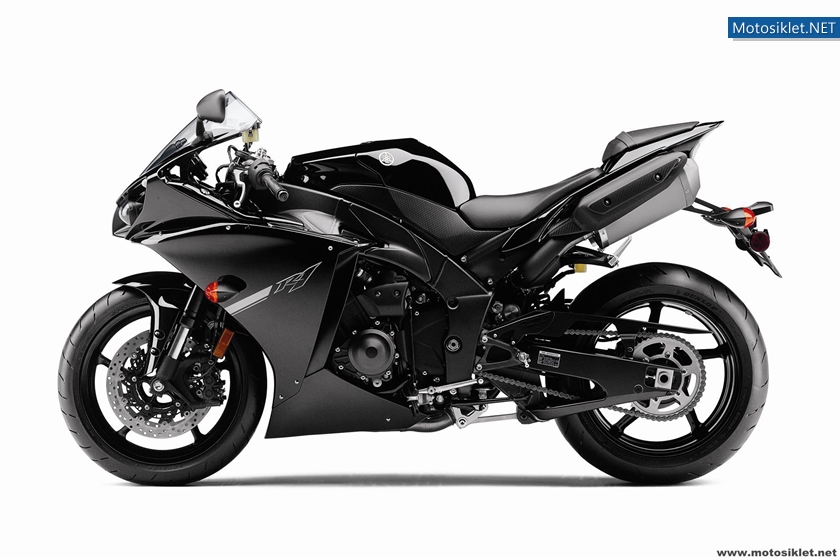 2012-Yamaha-YZF-R1-079