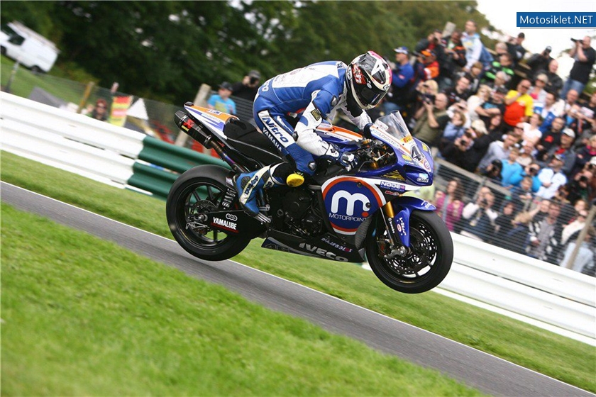 Ucan-Motosikletler-Cadwell-Park-British-Superbike-005