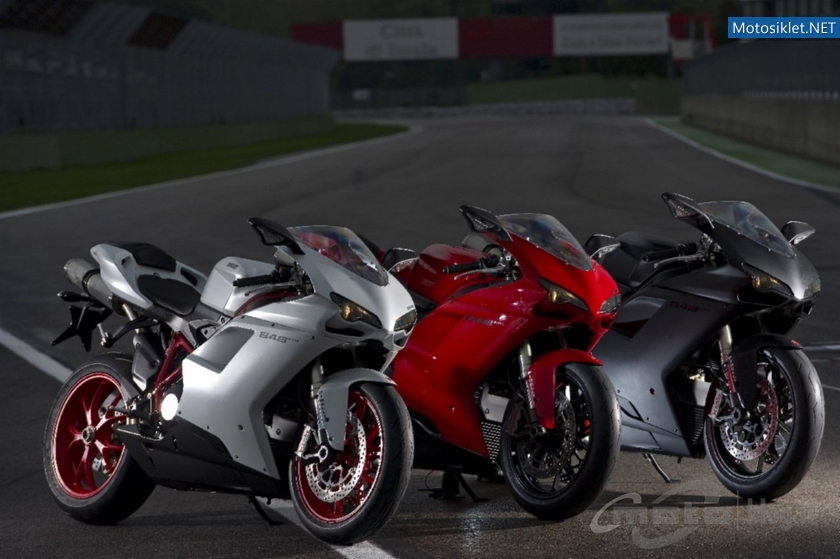 Ducati-848-Evo-Ducati-1198SP-005