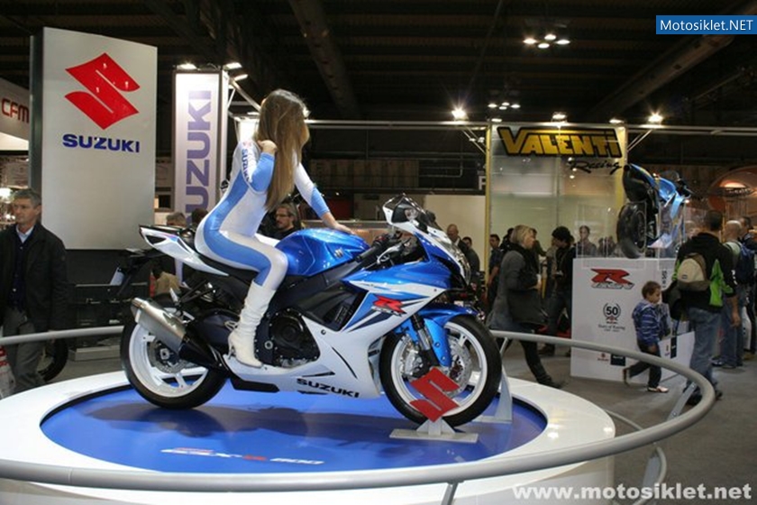 SUZUKI-Standindan-Goruntuler-Eicma2010-050