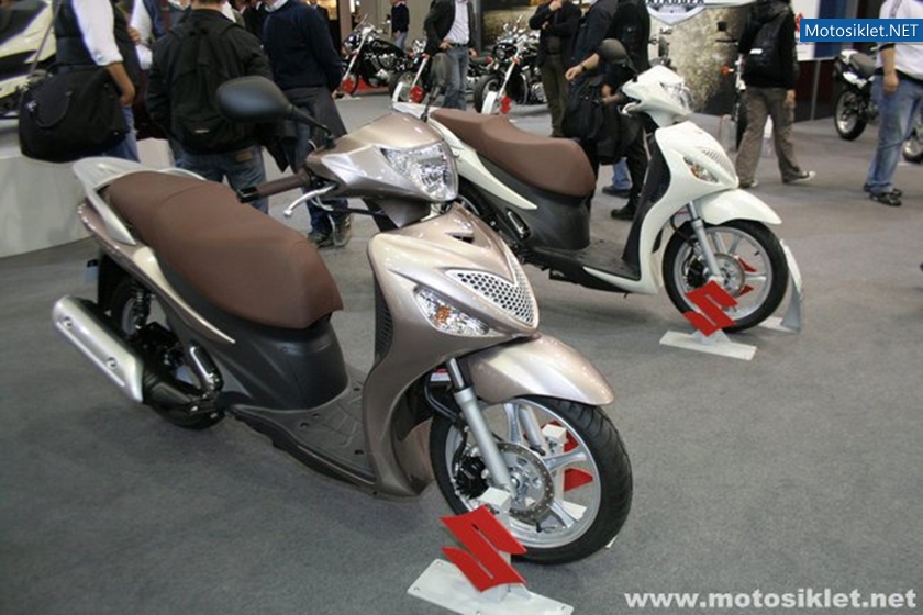 SUZUKI-Standindan-Goruntuler-Eicma2010-067