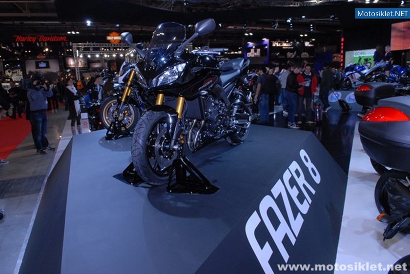 Yamaha-Standi-Eicma-2010-014