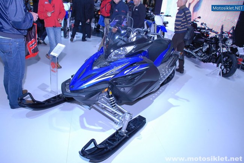 Yamaha-Standi-Eicma-2010-016