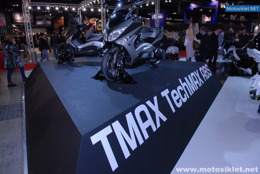 Yamaha-Standi-Eicma-2010-017