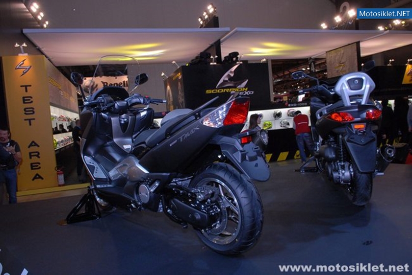 Yamaha-Standi-Eicma-2010-040