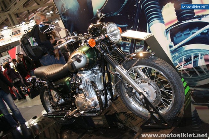 Kawasaki-Standi-Eicma-2010-026