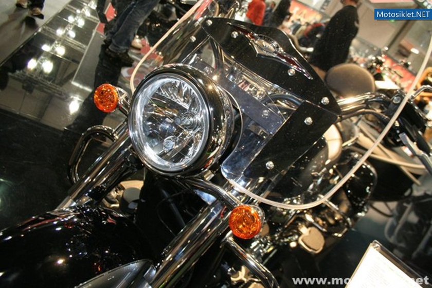 Kawasaki-Standi-Eicma-2010-049