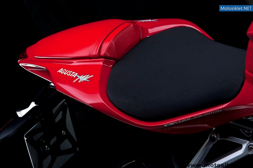 MV-Agusta-F3-020