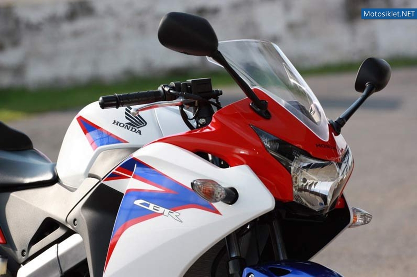 Honda-CBR125-150R-2011-002