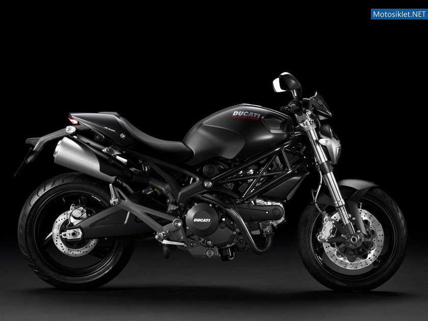 Ducati-Monster-696veStreetfighter-005