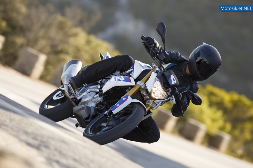 bmw-g310r-breaks-cover-looks-perfect-video-photo-gallery_55