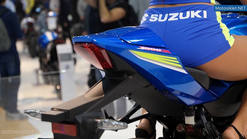 eicma-2015-suzuki-gsx-r1000-superbike-is-the-companys-new-flagship-photo-gallery_23