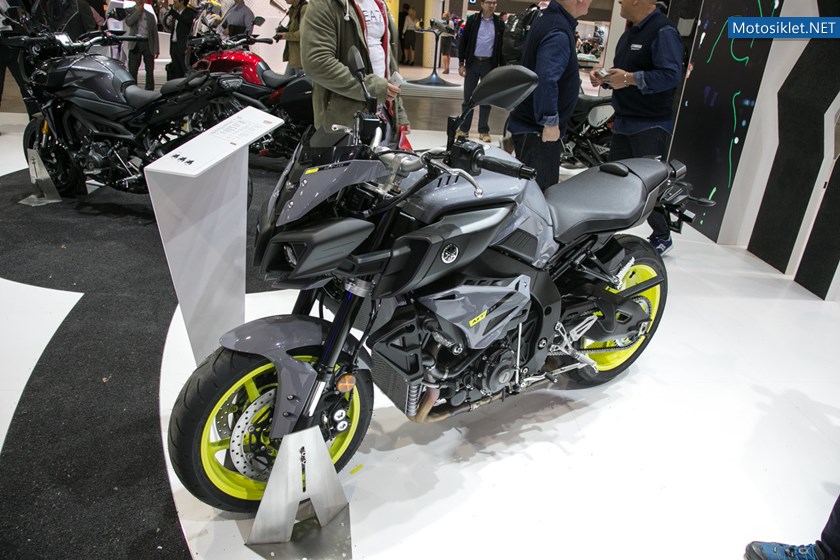 milan-motosiklet-fuari-2015-yamaha_33