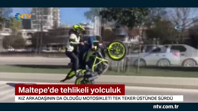 Sevgiliyi sırt üstü yatırıp tek teker şovu yaptı